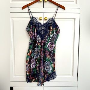 EUC vintage Victorias Secret floral/lace slip dress